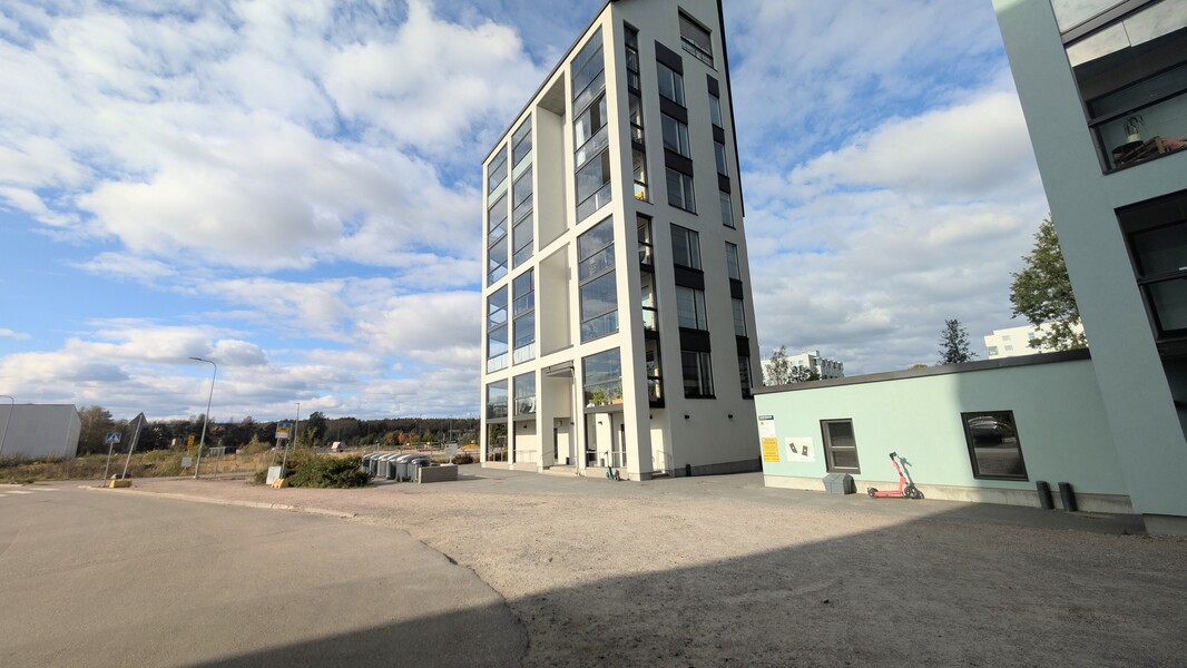 Julkisivu