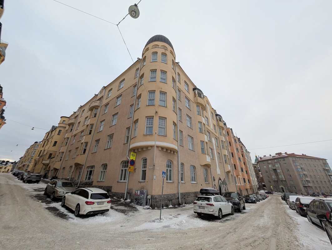 Julkisivu (päivittyy)