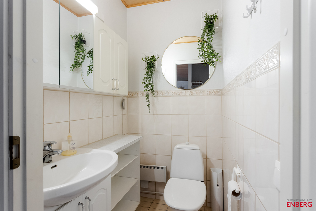 erillinen wc
