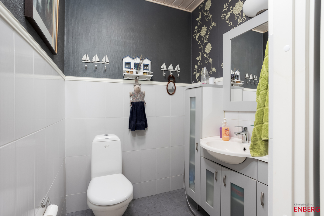 Erillinen WC