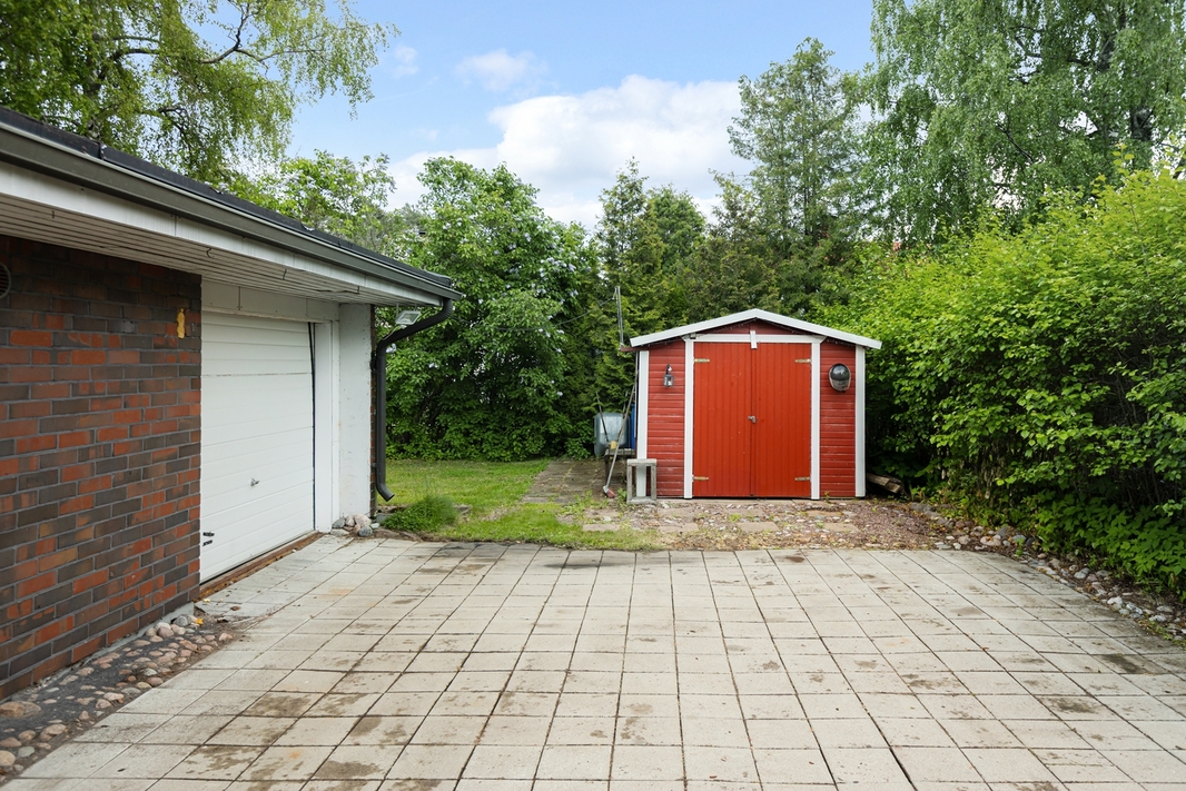 Ulkoapäin 2