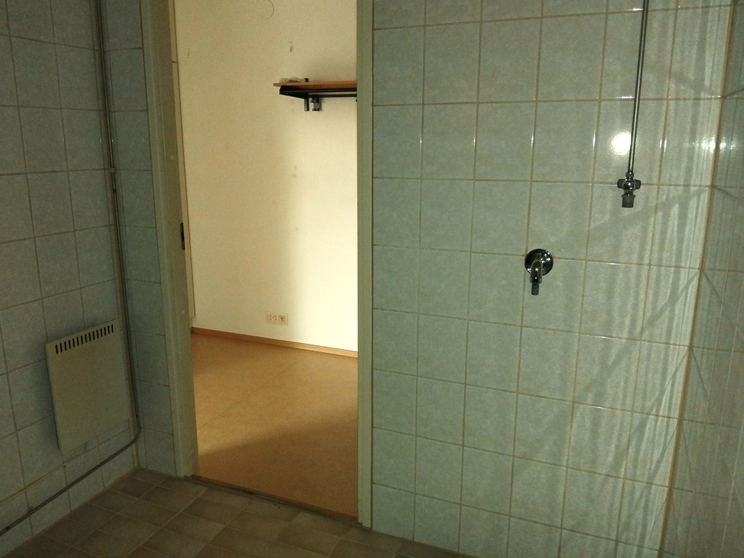 Pesukoneliitäntä