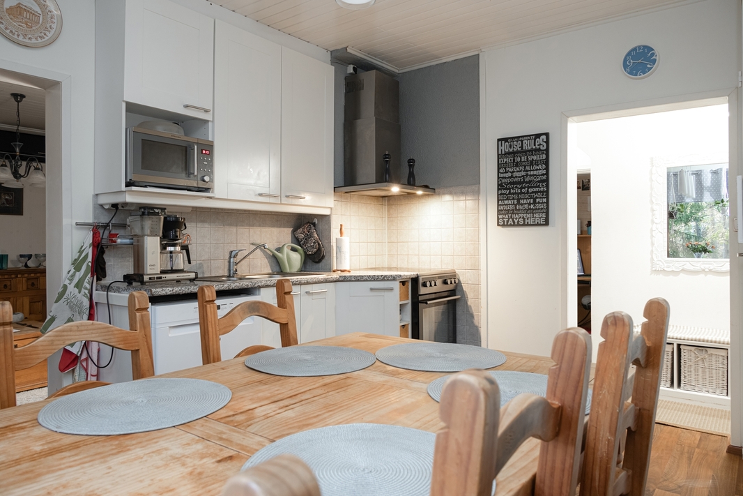 Eteisestä käynti keittiöön