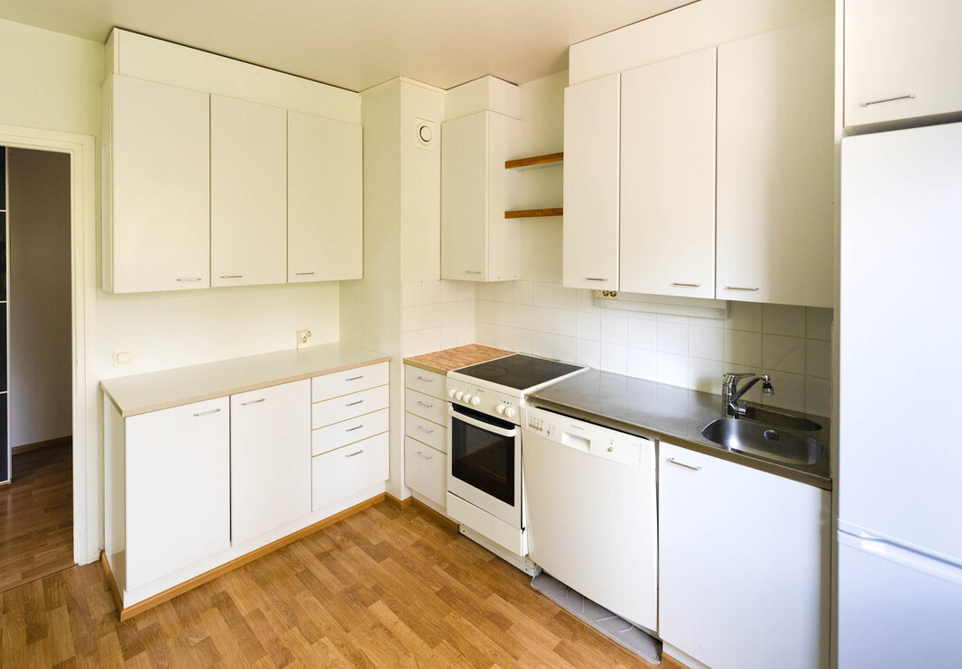 Eteisestä käynti keittiöön