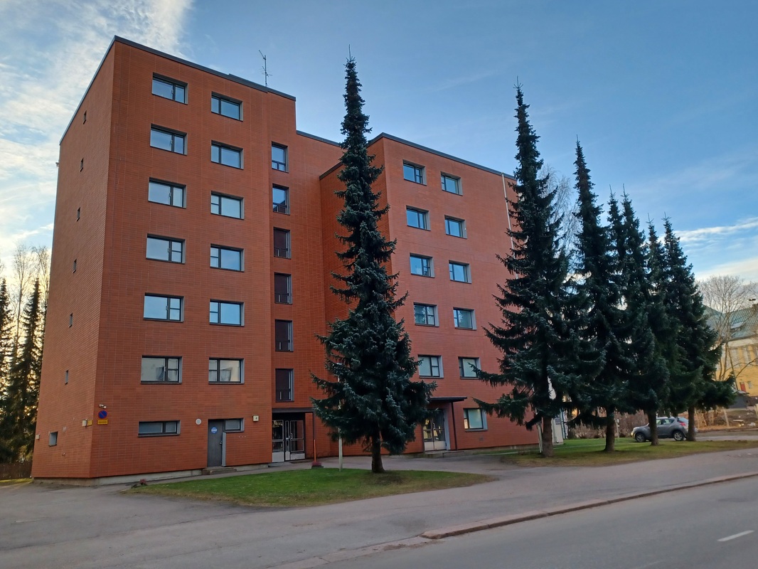 Julkisivu, Kadun puoli