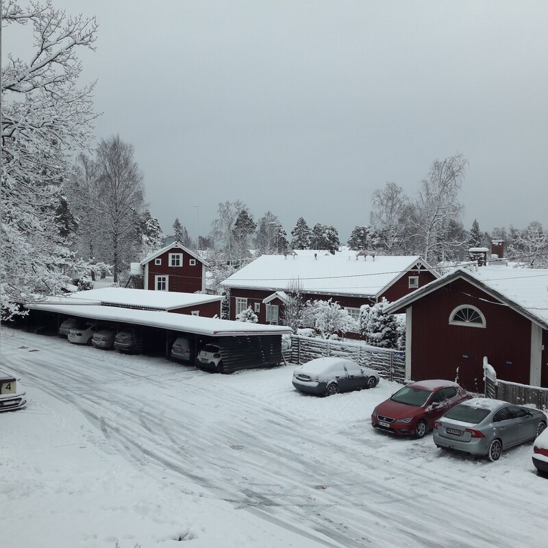 Talvinen parvekenäkymä