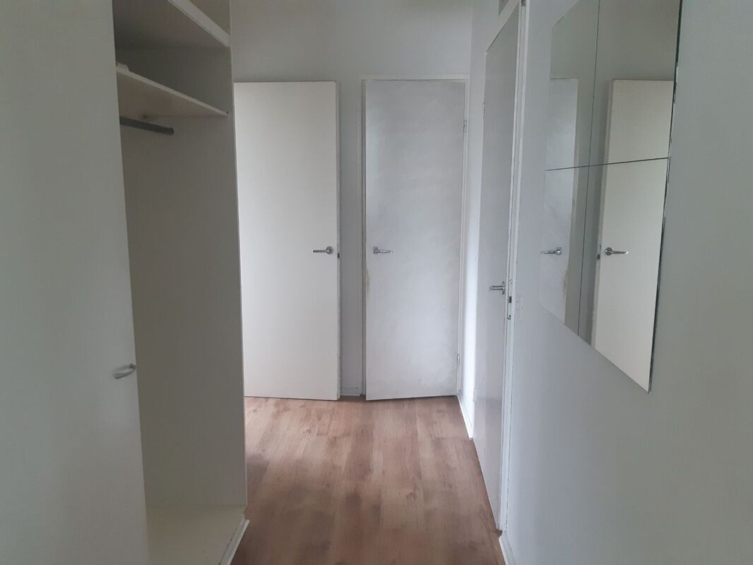 Eteinen, sisääntulo