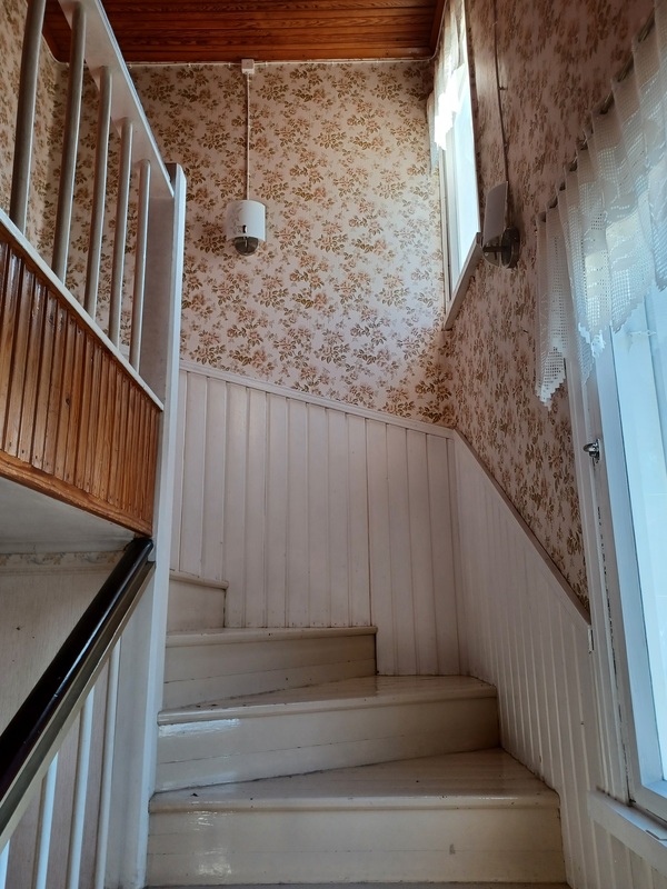 Raput yläkertaan