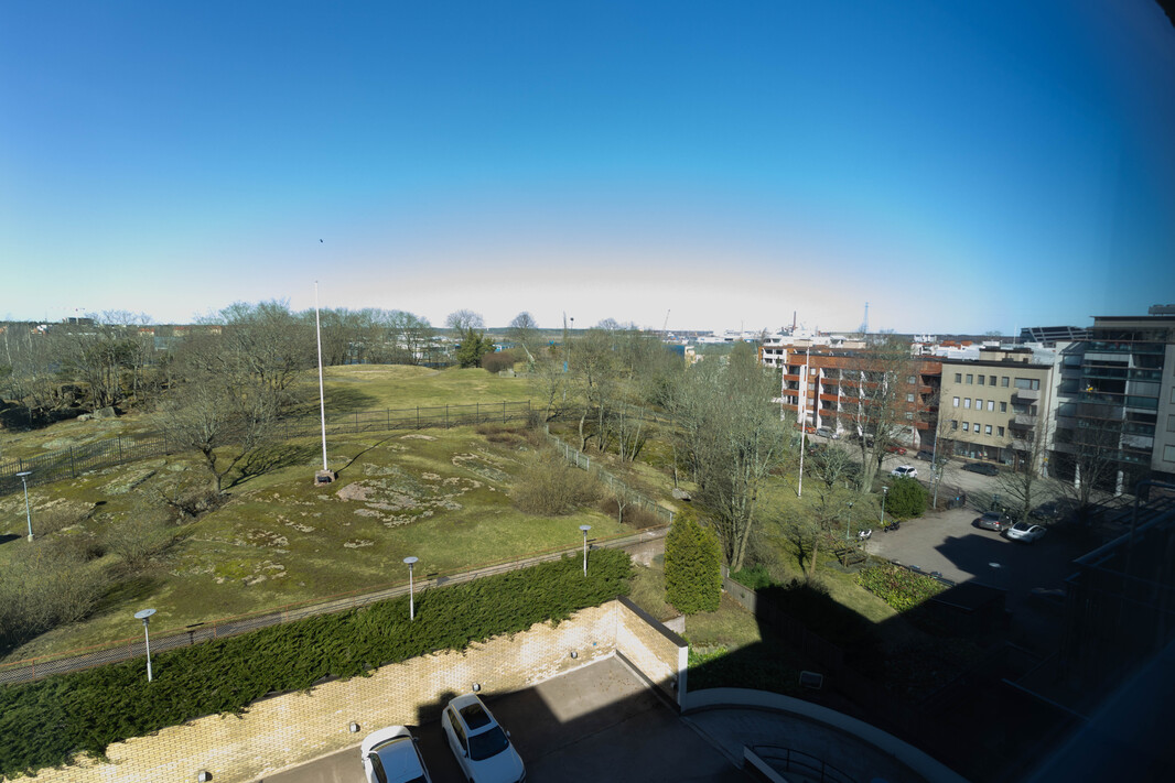 Makuuhuoneesta näkymä Palotornivuoren suuntaan 2