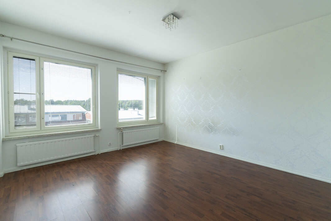 Yleiskuva huoneesta