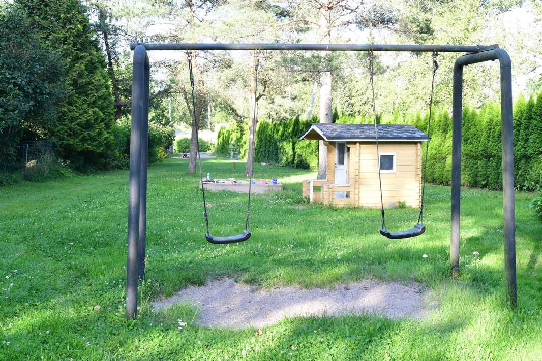 Yhtiön pihaa.