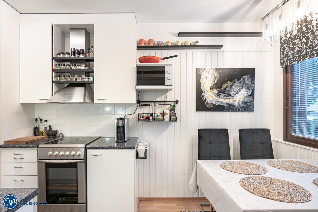 Keittiön kaapistoja