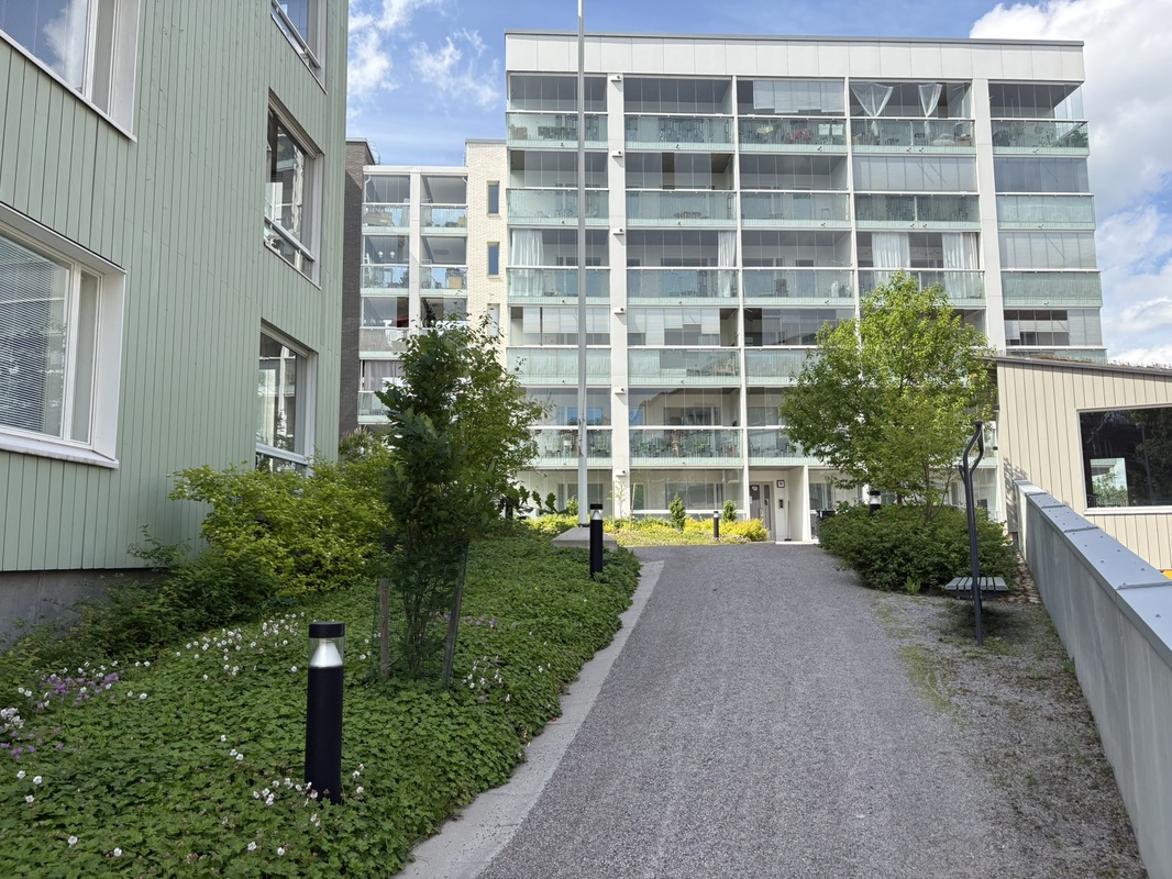 Julkisivu