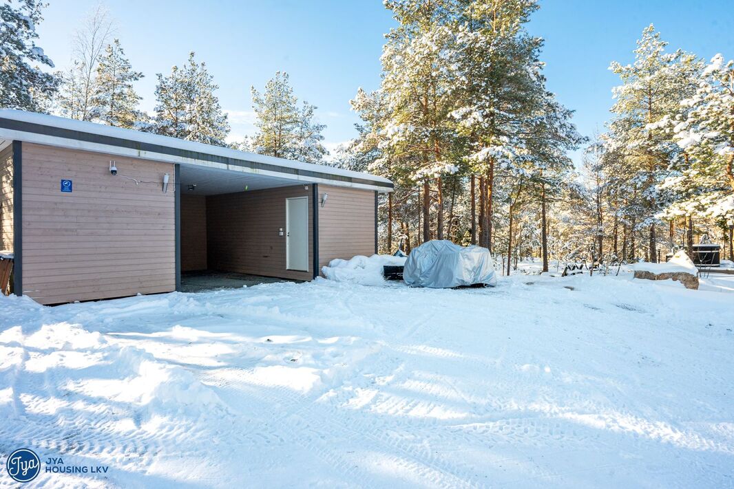 Autokatos + 2 varastoa