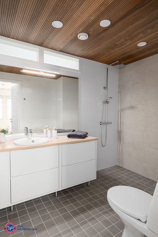 Päämakuuhuoneen yhteydessä kph