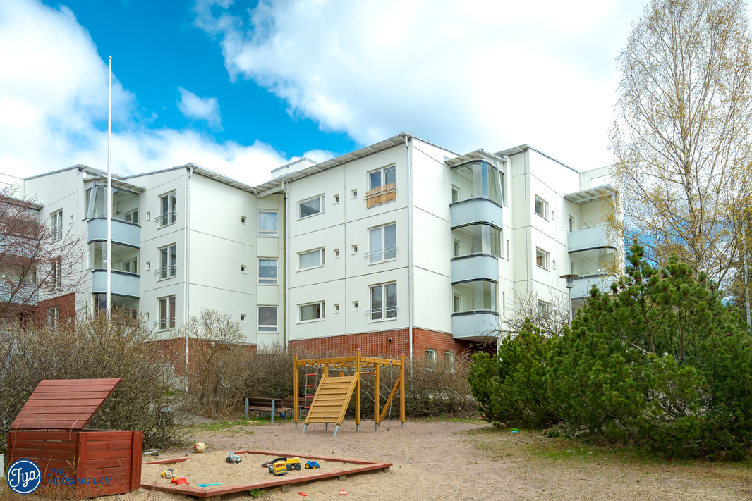 Yhtiön piha-alue