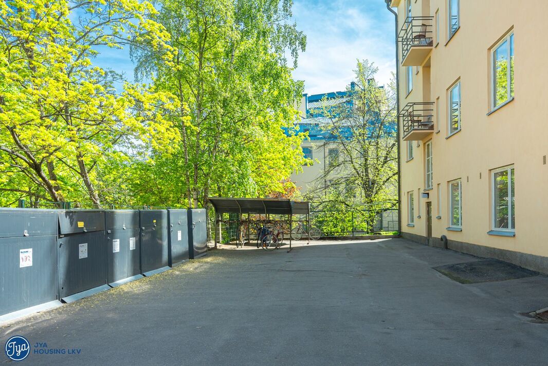 Polkupyörien pihakatos