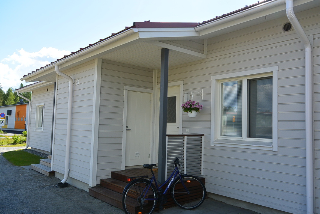 sis&auml;&auml;nk&auml;ynti + huoneistovarasto