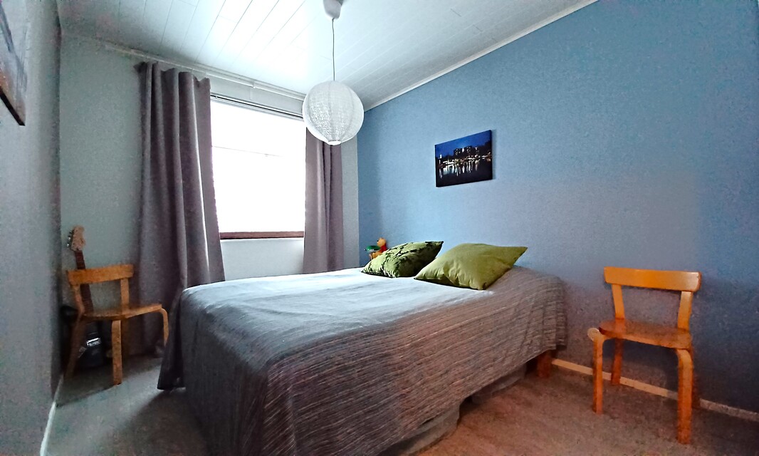 Yläkerran makuuhuone