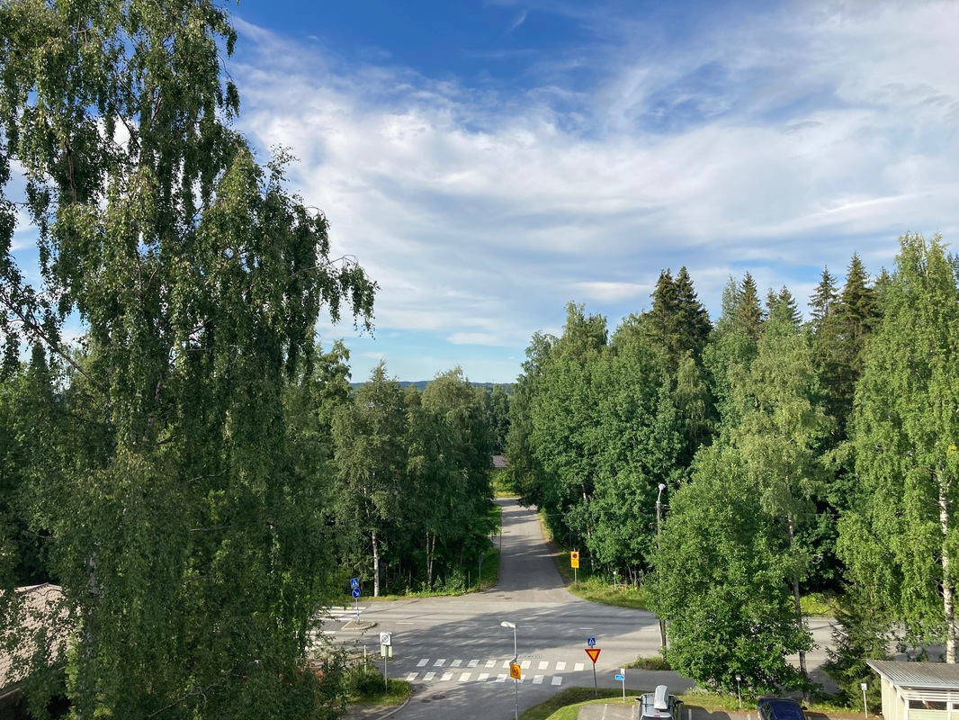 näkymä lasitetulta parvekkeelta