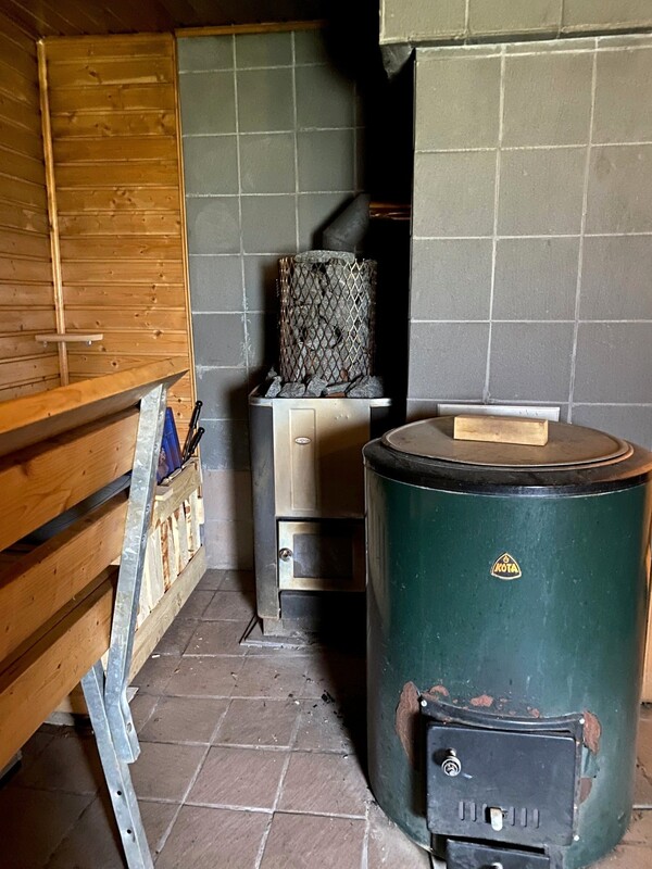 Piharakennuksen sauna