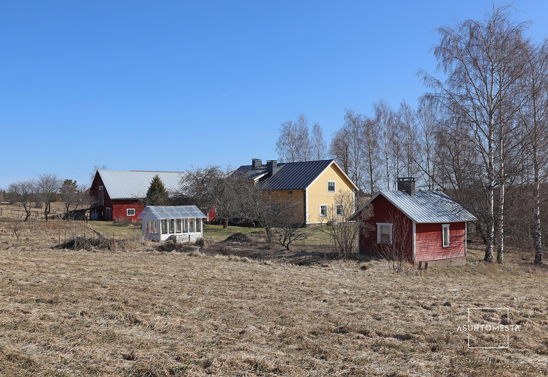 Pihapiiriä
