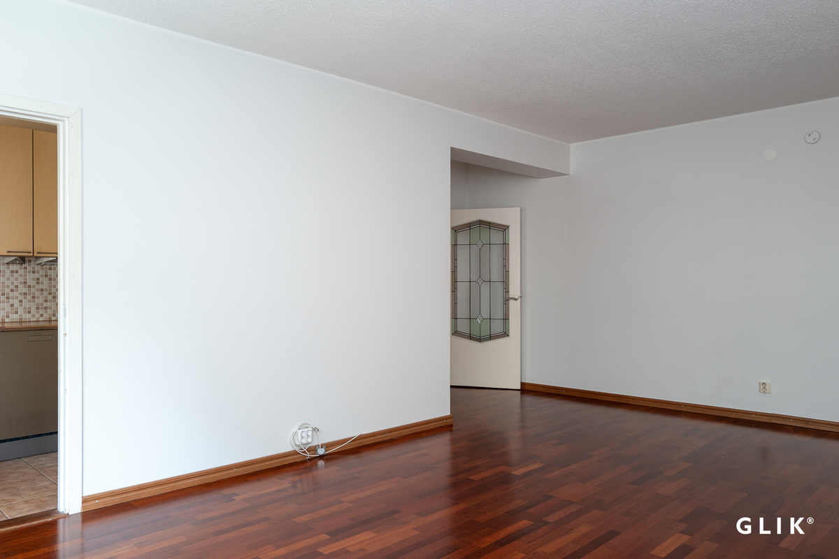 Tuomiokirkonkatu 17, 33100 Tampere, Kyttälä