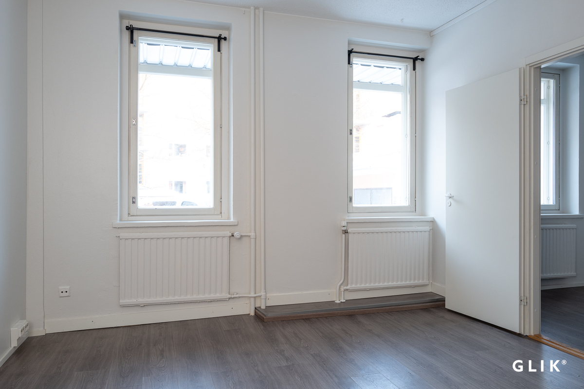 Itsenäisyydenkatu 12-14, 33500 Tampere, Sorsapuisto