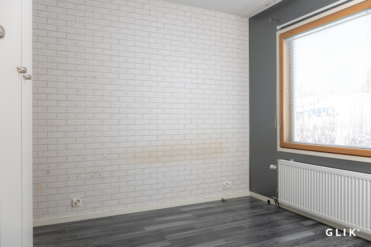 Toispuolisenkatu 4, 33580 Tampere, Holvasti