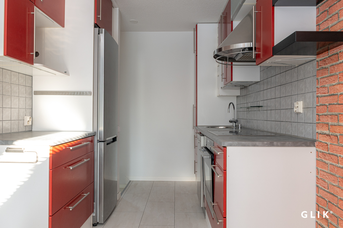 Toispuolisenkatu 4, 33580 Tampere, Holvasti