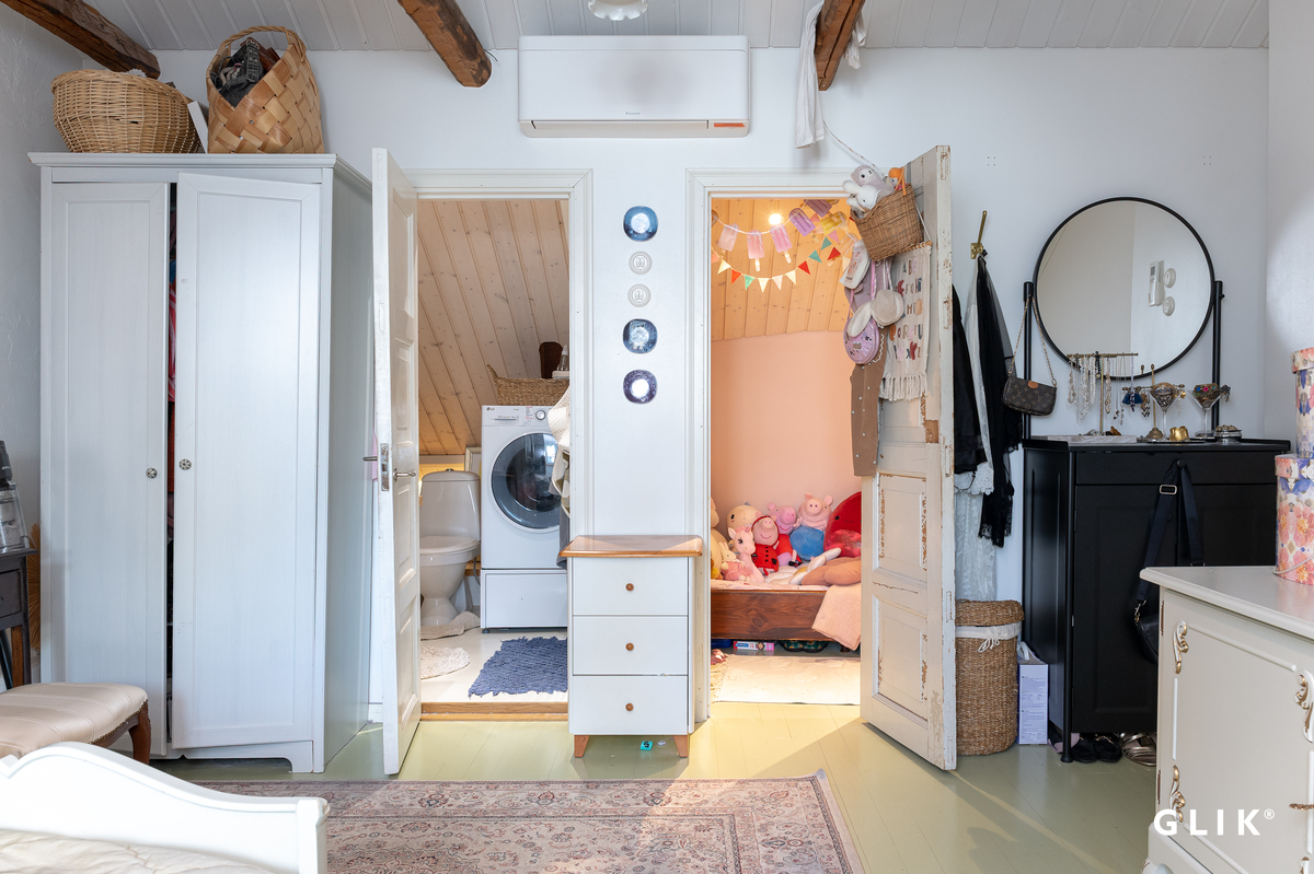 Rautatienkatu 2, 33100 Tampere, Juhannuskylä