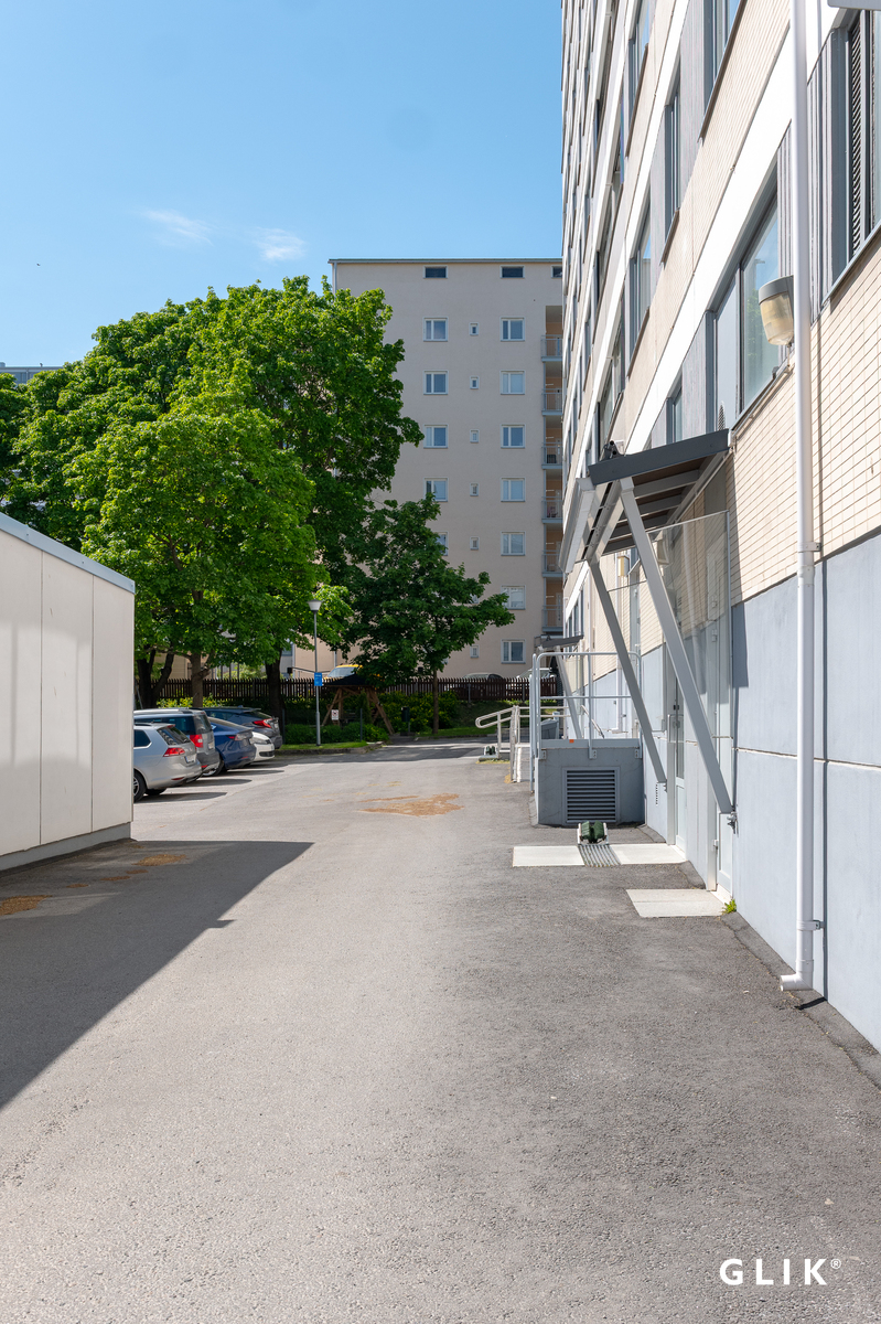 Mustanlahdenkatu 18, 33210 Tampere, Amuri