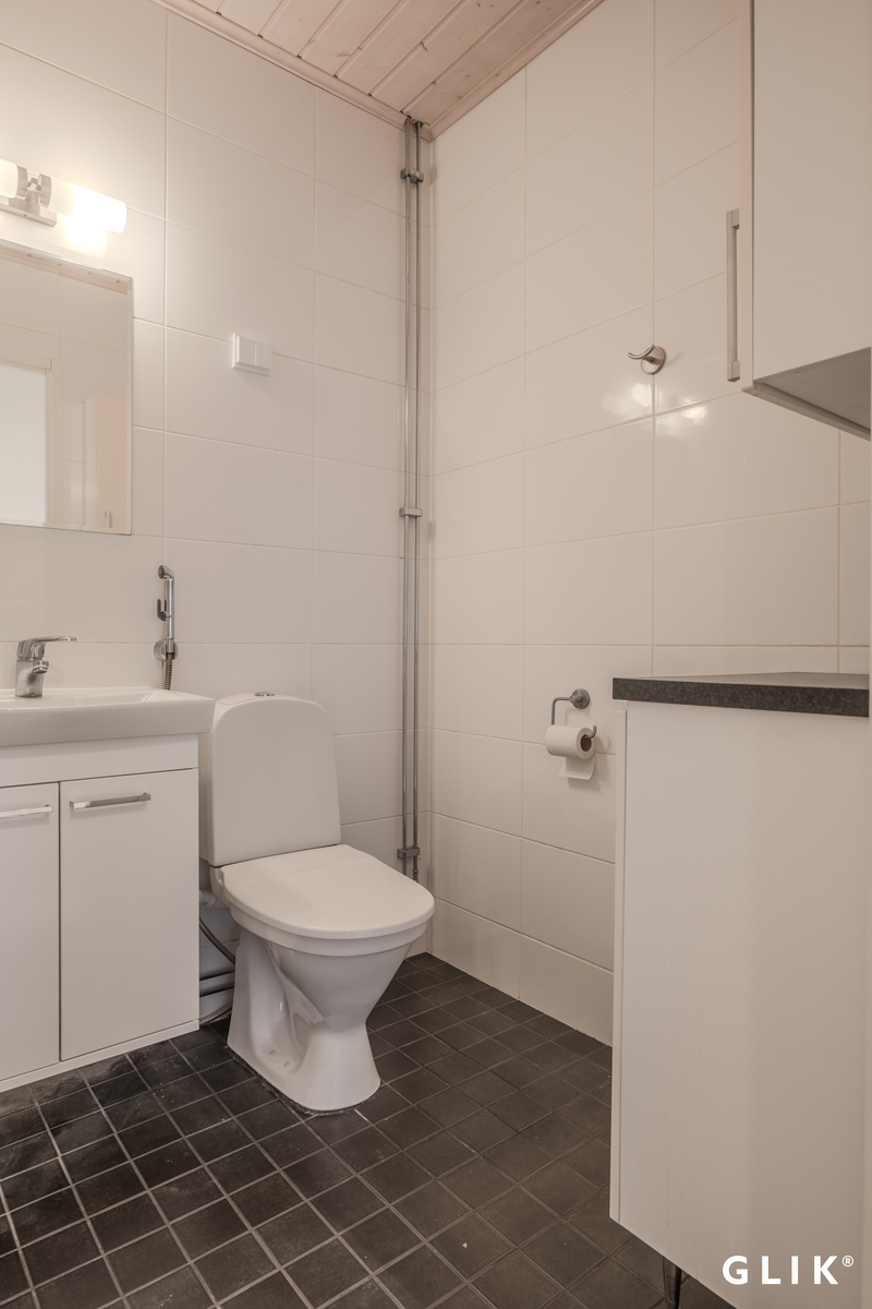 Karjalantie 7, 37600 Valkeakoski, Ulvajanniemi