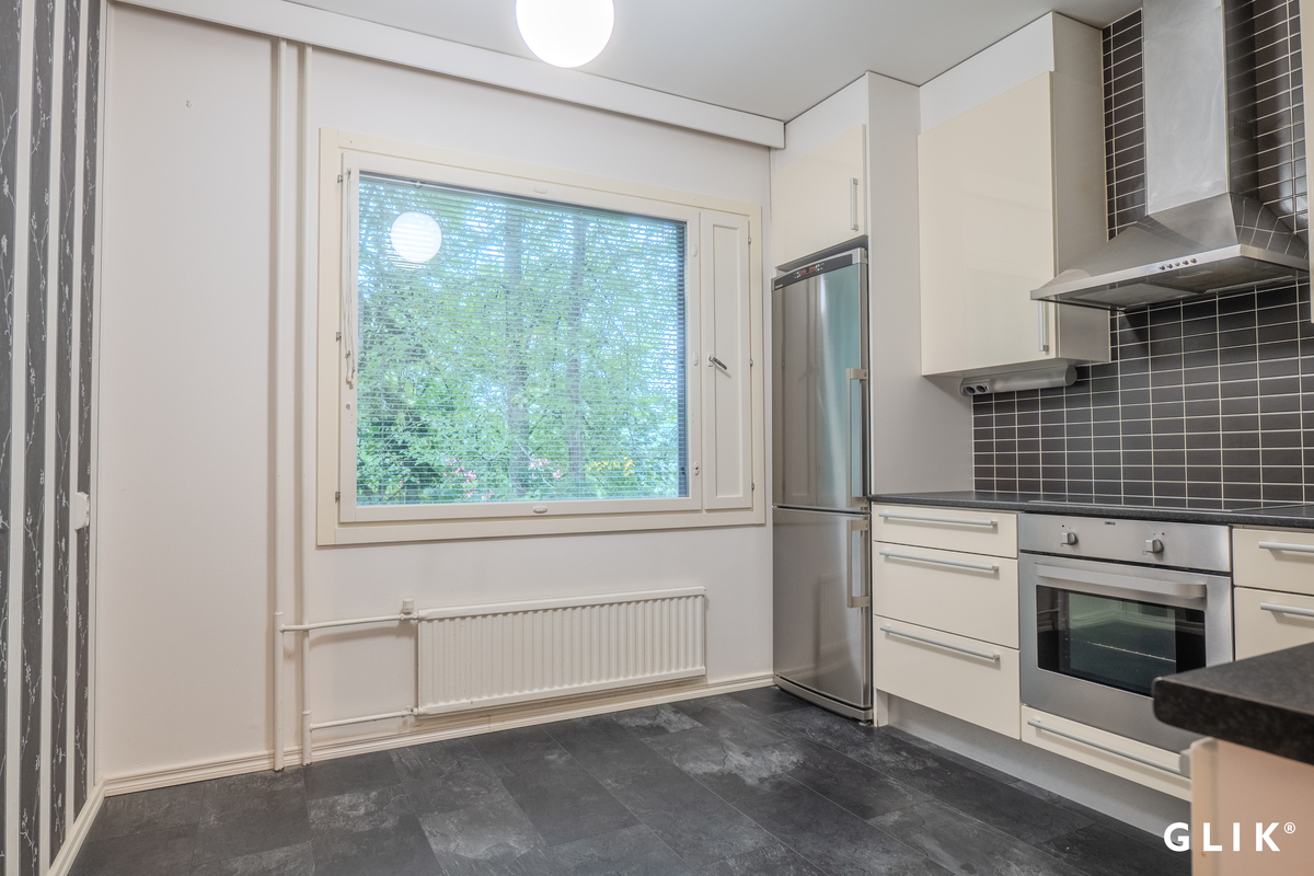 Karjalantie 7, 37600 Valkeakoski, Ulvajanniemi