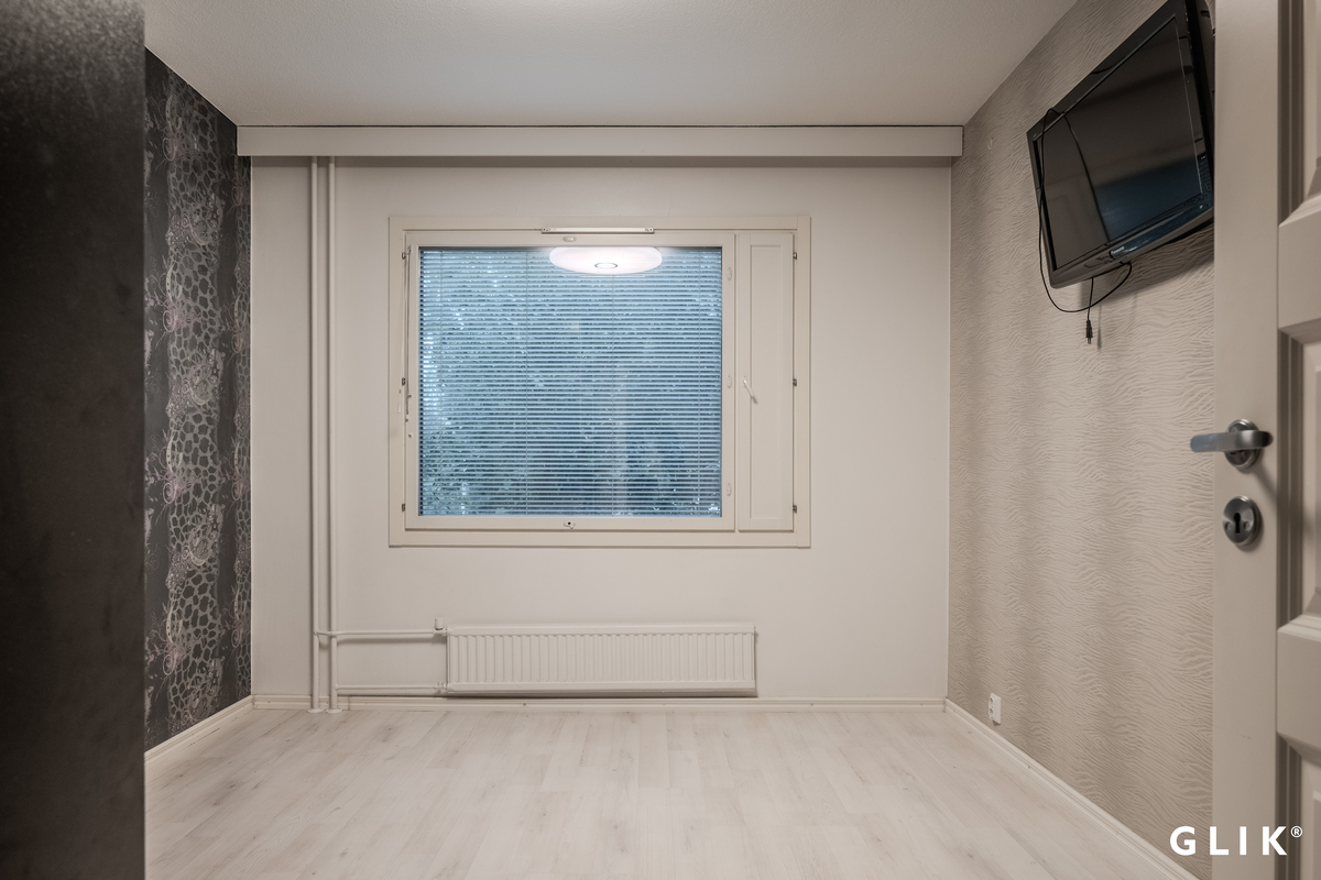 Karjalantie 7, 37600 Valkeakoski, Ulvajanniemi