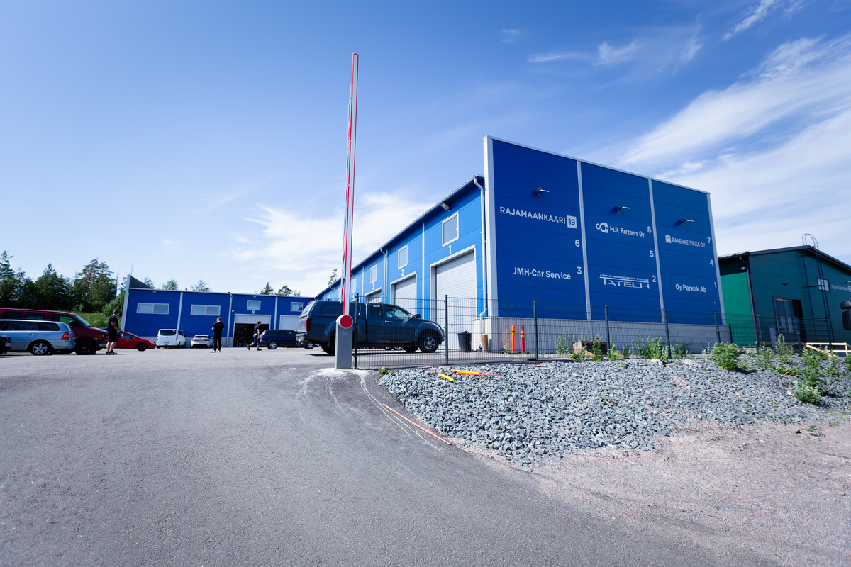 Rajamaankaari 19, 1  + PARVI