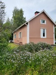julkisivu tieltä päin
