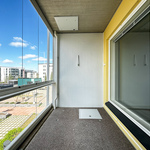 Parveke sisäpihan suuntaan