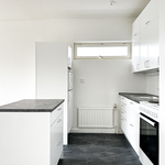 Saareke tuo lisää laskutilaa keittiön puolelle