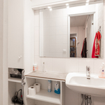 Kodinhoitohuoneen yhteydessä oleva wc