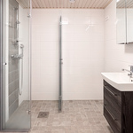 Remontoitu kylpyhuone