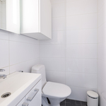 Yläkerran erillinen wc