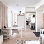 Eteisessä peilikaapissa tilaa