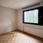 Alakerran makuuhuone