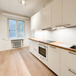 Erillinen keittiötila.