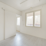 Makuuhuoneessa liukuovi