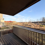 Taloyhtiön kerhotilan parveke