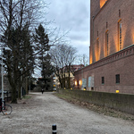 Talon edessä Tehtaanpuisto