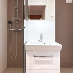 Remontoitu kylpyhuone