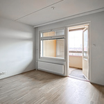 Asunto jatkuu lasitetulle parvekkeelle